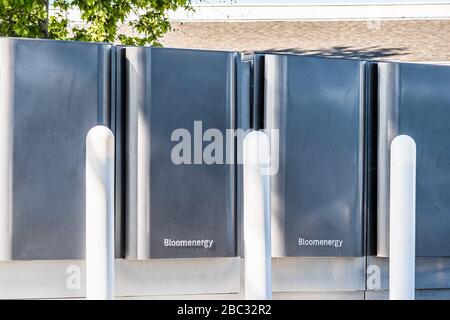 Mar 30, 2020 Sunnyvale / CA / USA - Bloom Energy Fuel Cells at one of their locations in Silicon Valley; Bloom Energy Corp manufactures and markets so Stock Photo