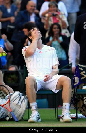 Great Britain's Andy Murray reacts after beating France's Jo-Wilfried Tsonga Stock Photo