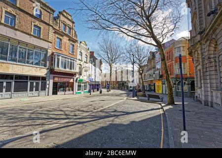Pictured: Wind Street in the city centre remains deserted, Swansea, Wales, UK. Tuesday 31 March 2020 Re: Covid-19 Coronavirus pandemic, UK. Stock Photo