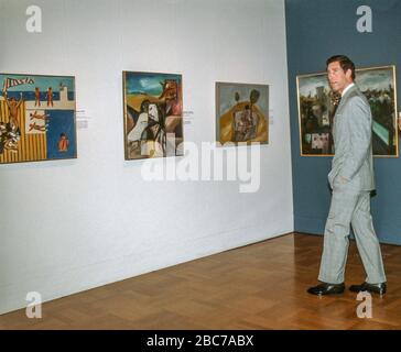 HRH Prince of Wales, Prince Charles visits an art gallery in Brisbane during his Royal tour of Australia accompanied by HRH Princess Diana January 198 Stock Photo