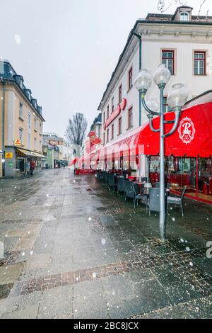 Pedestrian area near the Reber Cafè in the center of Bad Reichenhall, Berchtesgadener Land, Upper Bavaria, Bavaria, Germany, Europe Stock Photo