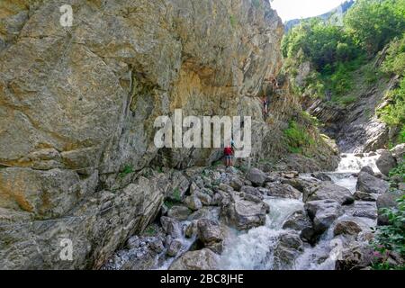 Long distance hiking trail E5 from Oberstdorf to Meran: Simmswasserfall with adventure via ferrata, Roßgumpenbach near Holzgau, Lechtal, Tyrol, Austri Stock Photo