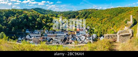 Monreal in the Eifel, 'most beautiful village in Rhineland-Palatinate', located in the Elz valley, well-preserved half-timbered houses, high-resolutio