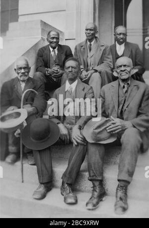 Group of ex-Slaves at Old Slave Day, Full-Length Portrait, Southern Pines, North Carolina, USA, from Federal Writer's Project, Born in Slavery: Slave Narratives, United States Work Projects Administration, 1937 Stock Photo
