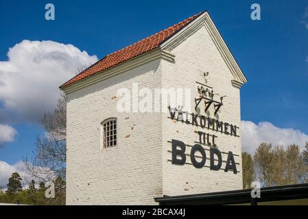 Sweden, Southeast Sweden, Glasriket, Kingdom of Glass historical glass making region, Boda, welcome sign Stock Photo