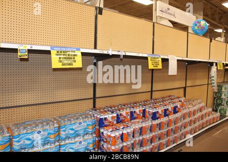 Dillons Kroger store Toilet Paper and Paper Towel Isle empty during Corona Virus Pandemic. Stock Photo