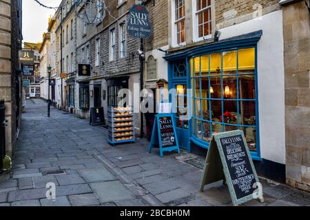 Morning delivery of the famous bunn's to Sally Lunn’s Historic Eating House & Museum.  Believed to be Bath's oldest house (c.1483) Stock Photo