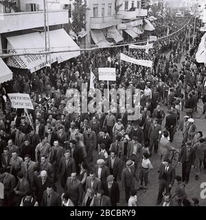 English A Protest March In Tel Aviv Against The British Land Sale Act I I U O E I E U E E O E I I O I Ss I N O I Ss Ss I E O O O The Protest Was On King George Street Tel Aviv Based