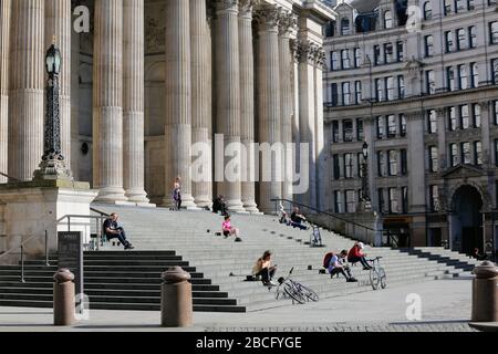London, UK. 4th April 2020. COVID-19 pandemic sunny noon near Bank of England  and nearby St.Pauls Cathedral and people enjoying sunny Saturday day and ignoring warning to stay at home Credit: AM24/Alamy Live News Stock Photo