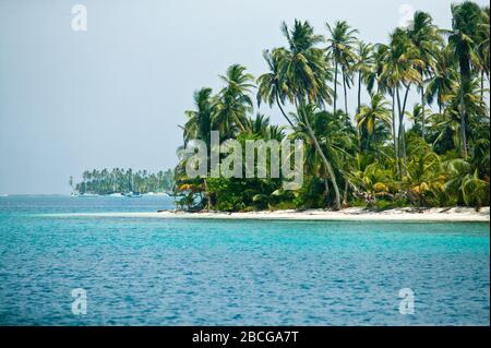 palm Islands of the remote San Blas Islands archipelago of Kuna Yala, Panama Stock Photo