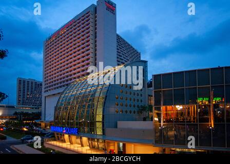 Marina Square, Singapore. Raffles Avenue Entrance. Marina Mandarin Oriental Hotel in background Stock Photo