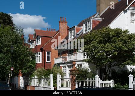 Queen Anne Revival Architecture Richard Norman Shaw Garden Suburb Woodstock Road, Turnham Green, Chiswick, London, W4 1DS Stock Photo