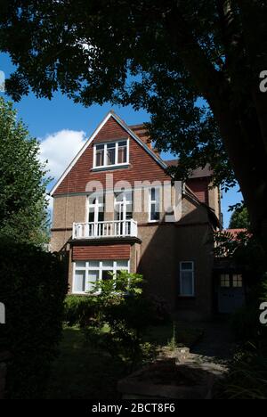 Queen Anne Revival Architecture Richard Norman Shaw Garden Suburb Woodstock Road, Turnham Green, Chiswick, London, W4 1DS Stock Photo