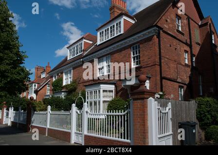 Queen Anne Revival Architecture Richard Norman Shaw Garden Suburb Woodstock Road, Turnham Green, Chiswick, London, W4 1DS Stock Photo