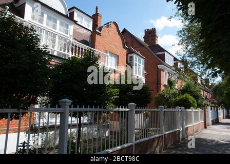 Queen Anne Revival Architecture Richard Norman Shaw Garden Suburb Woodstock Road, Turnham Green, Chiswick, London, W4 1DS Stock Photo