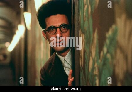 John Turturro, 'Barton Fink' (1991) © 20th Century Fox  File Reference # 33962-448THA Stock Photo