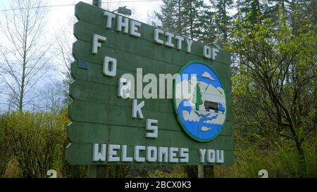 The City of Forks welcomes you - FORKS - WASHINGTON Stock Photo - Alamy