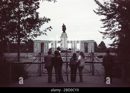 The Soviet War Memorial in Berlin Tiergarten, October 1980, West Berlin, West Germany Stock Photo