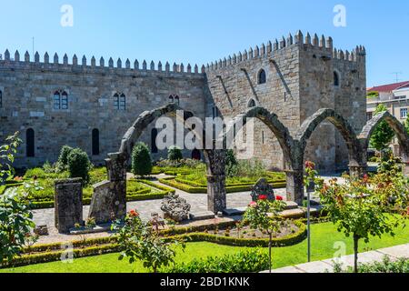 Santa Barbara garden near the walls of the Old Palace of the Archbishops, Braga, Minho, Portugal, Europe Stock Photo