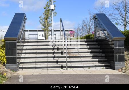 Central Milton Keynes Buildings Snow Dome Outdoor Market  Blossom Reflections on glass centre  Signage Corona Virus Covid 19 Grid system Stock Photo