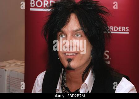 The Heroin Diaries by Nikki Sixx Stock Photo - Alamy