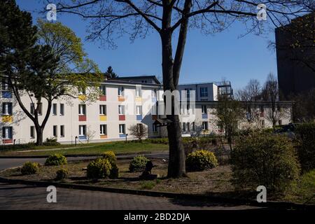 Berlin, Germany. 06th Apr, 2020. View of the grounds of the nursing home 'Hermann-Radtke-Haus'. After two residents of the nursing home, a volunteer helper also died after an infection with the coronavirus, said the managing director of the Diakoniewerk Simeon on 05.04.2020. Credit: Paul Zinken/dpa-zb-Zentralbild/dpa/Alamy Live News Stock Photo