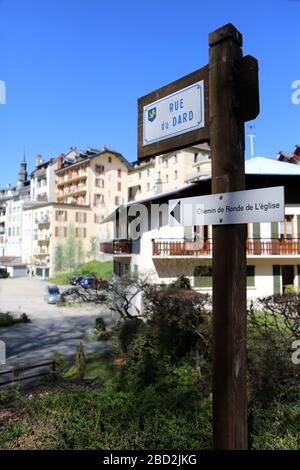Rue du Dard. Façades d'immeubles. Saint-Gervais-les-Bains. Haute-Savoie. France.