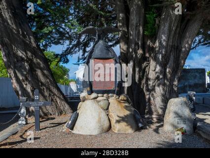 Memorial for the German war dead of the Battle of the Falkland Islands during World War I in December 1914 at the cemetery of Punta Arenas, Region Stock Photo