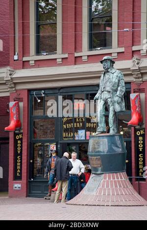 Gassy Jack statue in Maple Tree Square, Gastown District, Vancouver, British Columbia, Canada, North America Stock Photo