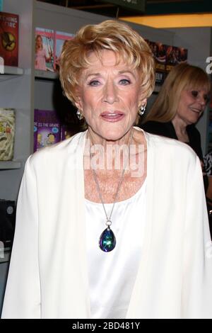 September 22, 2012, Studio City, CA, USA: LOS ANGELES - SEP 22:  Jeanne Cooper at the Jeanne Cooper Book Signing at the Bookstar on September 22, 2012 in Studio City, CA (Credit Image: © Kay Blake/ZUMA Wire) Stock Photo