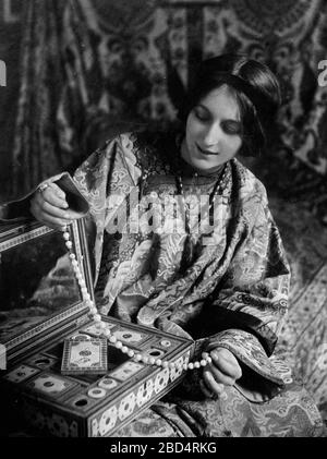 French actress, dancer, and silent film star Stacia Napierkowska ca. 1910-1915 Stock Photo