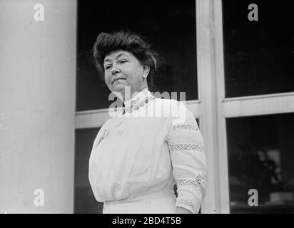 Woodrow Wilson with his first wife Ellen Louise Axson 1860-1914 and his ...