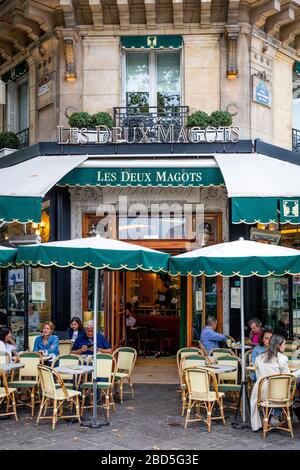 Les Deux Magots Cafe and Restaurant, Saint Germain des Pres, Paris, France Stock Photo