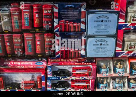 London, UK. 07th Apr, 2020. London-themed  tourist memorabilia store opposite St Thomas' Hospital, where U.K. Prime Minister Boris Johnson is being cared for in intensive care after struggling to shake off covid-19, Credit: Thabo Jaiyesimi/Alamy Live News Stock Photo