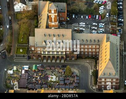 , Christmas market at the Ernst-Wilczok Square in front of City Hall Bottrop, 14.12.2014, aerial view, Germany, North Rhine-Westphalia, Ruhr Area, Bottrop Stock Photo