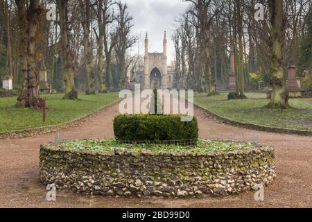 Nunhead Cemetery or All Saints' Cemetery is one of the Magnificent Seven cemeteries in London, England Stock Photo