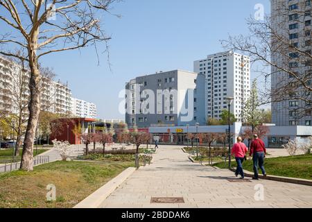 07.04.2019, Berlin, Berlin, Germany - Passers-by at the Marzahn Promenade in Berlin-Marzahn. 00P190407D488CAROEX.JPG [MODEL RELEASE: NOT APPLICABLE, P Stock Photo