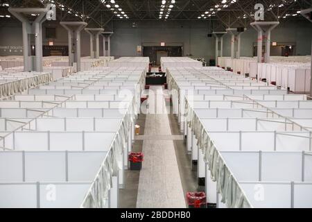 (200408) -- NEW YORK, April 8, 2020 (Xinhua) -- Medical area of the temporary hospital is seen at Jacob K. Javits Center in New York, the United States, March 30, 2020. (Guang Yu/Handout via Xinhua) Stock Photo
