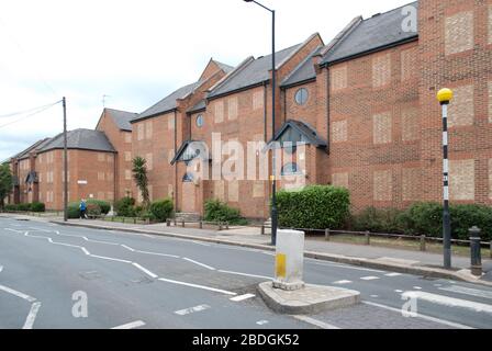 Abandoned Derelict 80s Architecture Houses Watermeadow Court Potters Road Sands End Charlow Close on Townmead Road, Fulham, London, SW6 Stock Photo