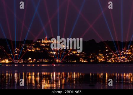 Laser show in front of the Hamburg Suellberg in Blankenese at night Stock Photo