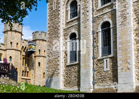 The Tower of London is best known as being the home for the Crown Jewels. Located in the London Borough of Tower Hamlets. Founded in 1066 it is still Stock Photo