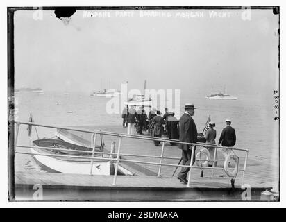 Haldane party boarding Morgan yacht Stock Photo