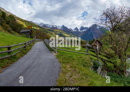 Herbst im Kaunertal, mit Kaunergrat, Tirol, Österreich Stock Photo