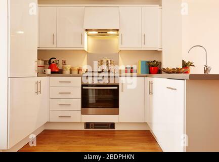 Modern White U-Shaped Full Kitchen Set