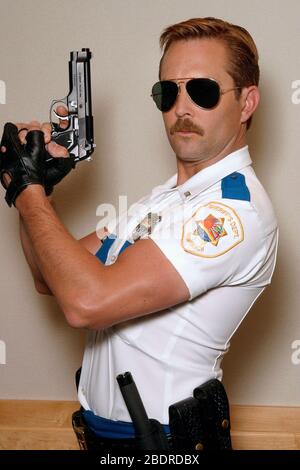 RENO 911!: MIAMI, Thomas Lennon, Nick Swardson, Robert Ben Garant, 2007 ...