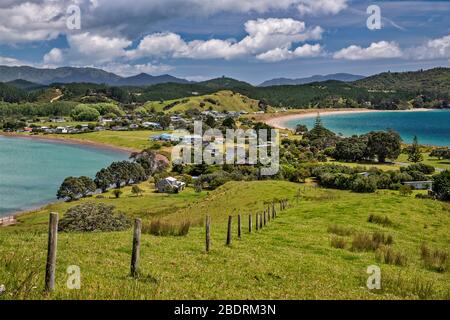 Whangaruru North village, view from Whangaruru North Road, Tuparehuia Bay on left, Bland Bay on right, Northland Region, North Island, New Zealand Stock Photo