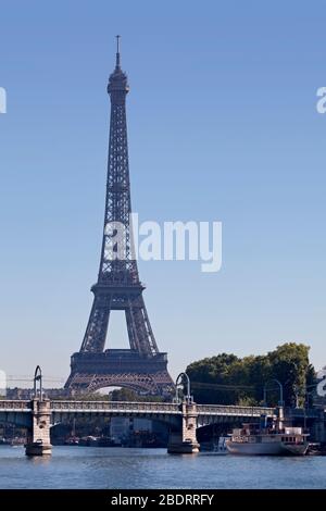 Paris, France - September 07 2016: Pont Rouelle with the Eiffel Tower behind. Stock Photo