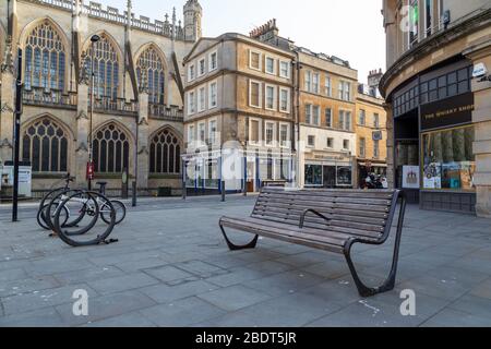 Bath, North East Somerset, UK. 9th April 2020 - The UK is in the third week of the Coronavirus lockdown and the city of Bath is entirely empty at a time during Easter week when thousands of tourists and residents would normally be packed into the city streets.  The world famous UNESCO landmarks and iconic ancient hot spots are completely deserted after people have taken heed of the advice to stay at home and only venture out for essential reasons. Even the permitted daily exercise has not seen many people moving around the city. Credit: Casper Farrell/Alamy Live News Stock Photo