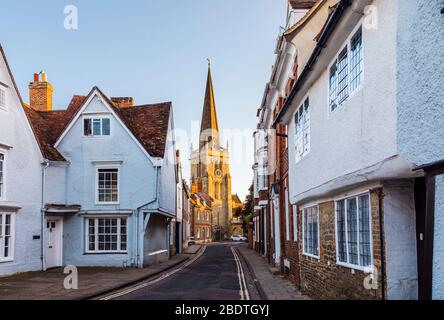 View of St Helen's Church along East t St Helen Street, Abingdon-on-Thames, Oxfordshire, south-east England, UK seen in soft late afternoon light Stock Photo
