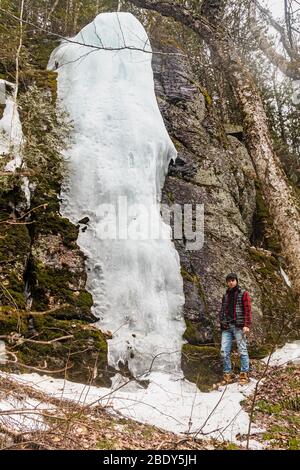 Bruce Peninsula National Park The Grotto & Indian Head Cove  Fathon Five National Park Tobermory Ontario Canada in winter Stock Photo